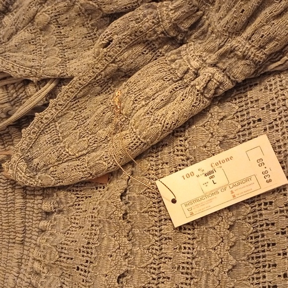 Blanco By Nature Crochet Crop Top + Skirt Set - Picture 6 of 8